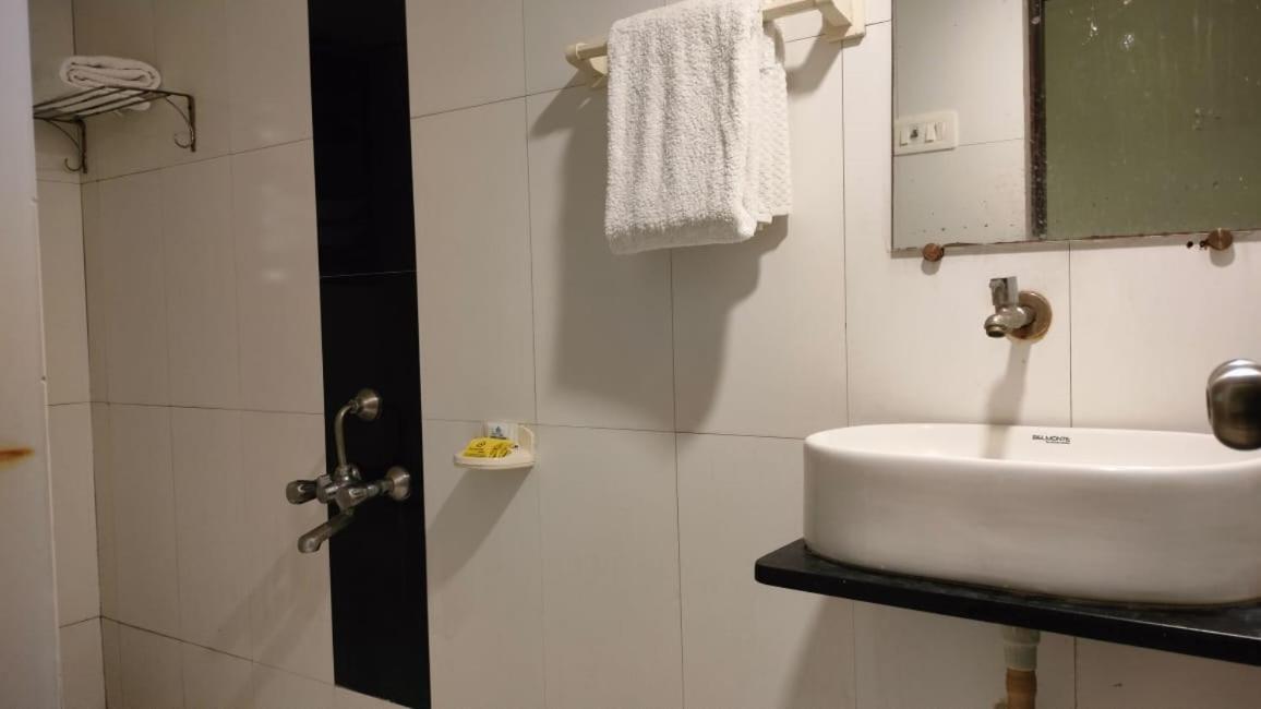 Hotel Sai Nidhi Executive-Mindspace Airoli Navi Mumbai Ngoại thất bức ảnh