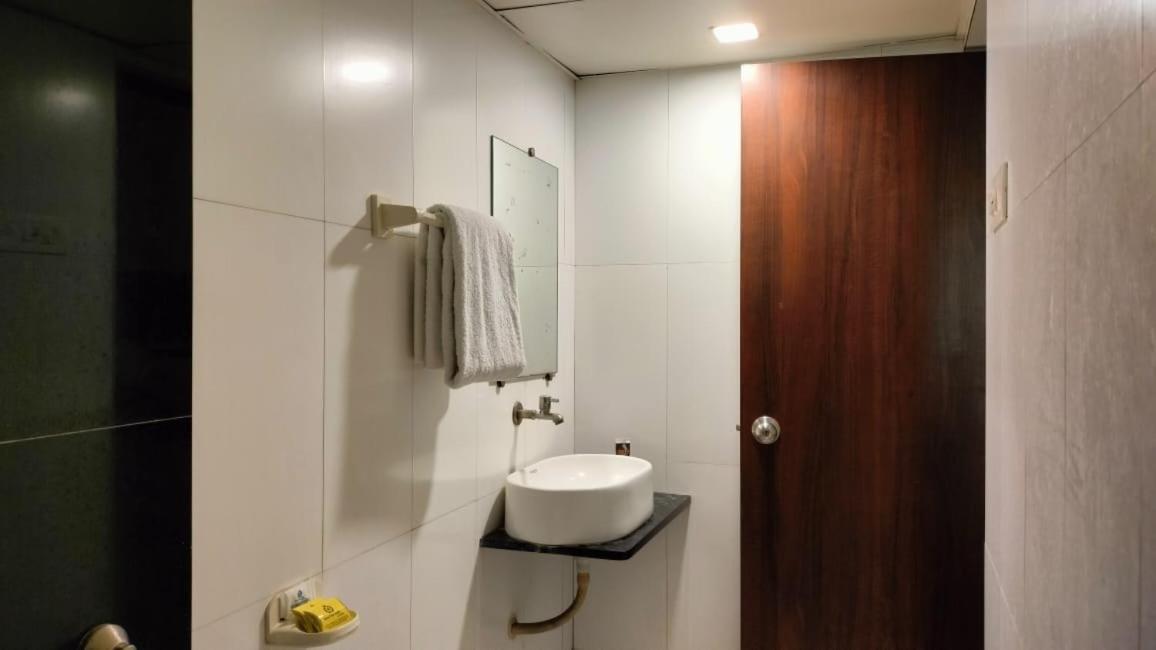 Hotel Sai Nidhi Executive-Mindspace Airoli Navi Mumbai Ngoại thất bức ảnh